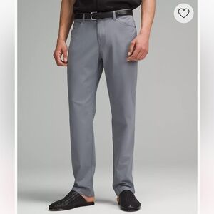 Lululemon ABC Classic-Fit 5 Pocket Pant. Size: 31